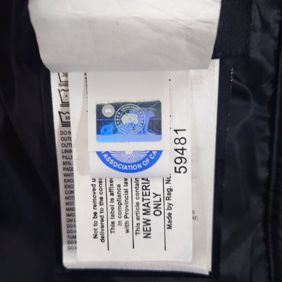 Canada Goose Men's Hybridge Lite Down Jacket Black Label LIKE NEW - Picture 12 of 13